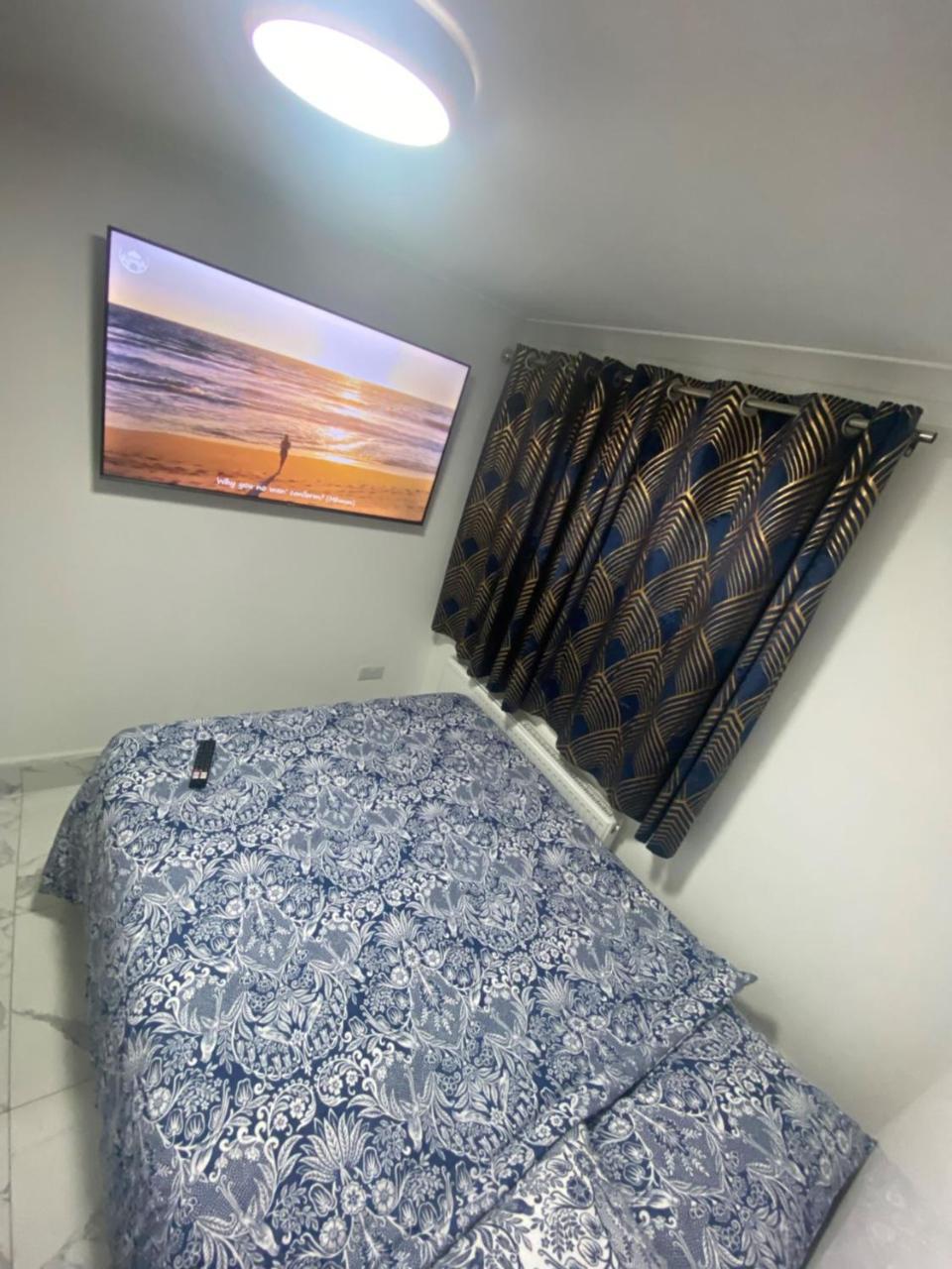 The Royal Boutique Oxford Lodge By London Sleep 6 Hayes  Esterno foto
