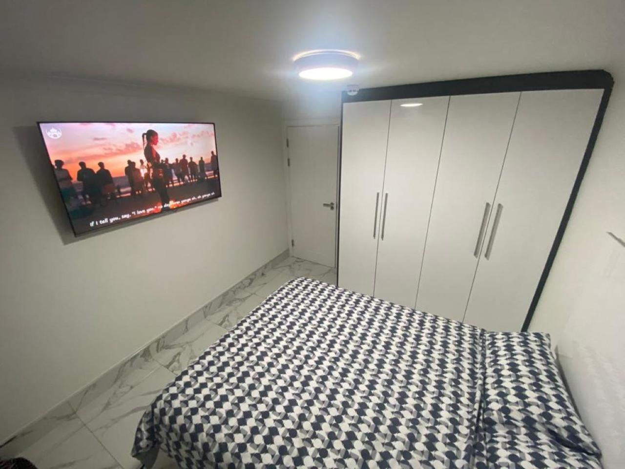 The Royal Boutique Oxford Lodge By London Sleep 6 Hayes  Esterno foto