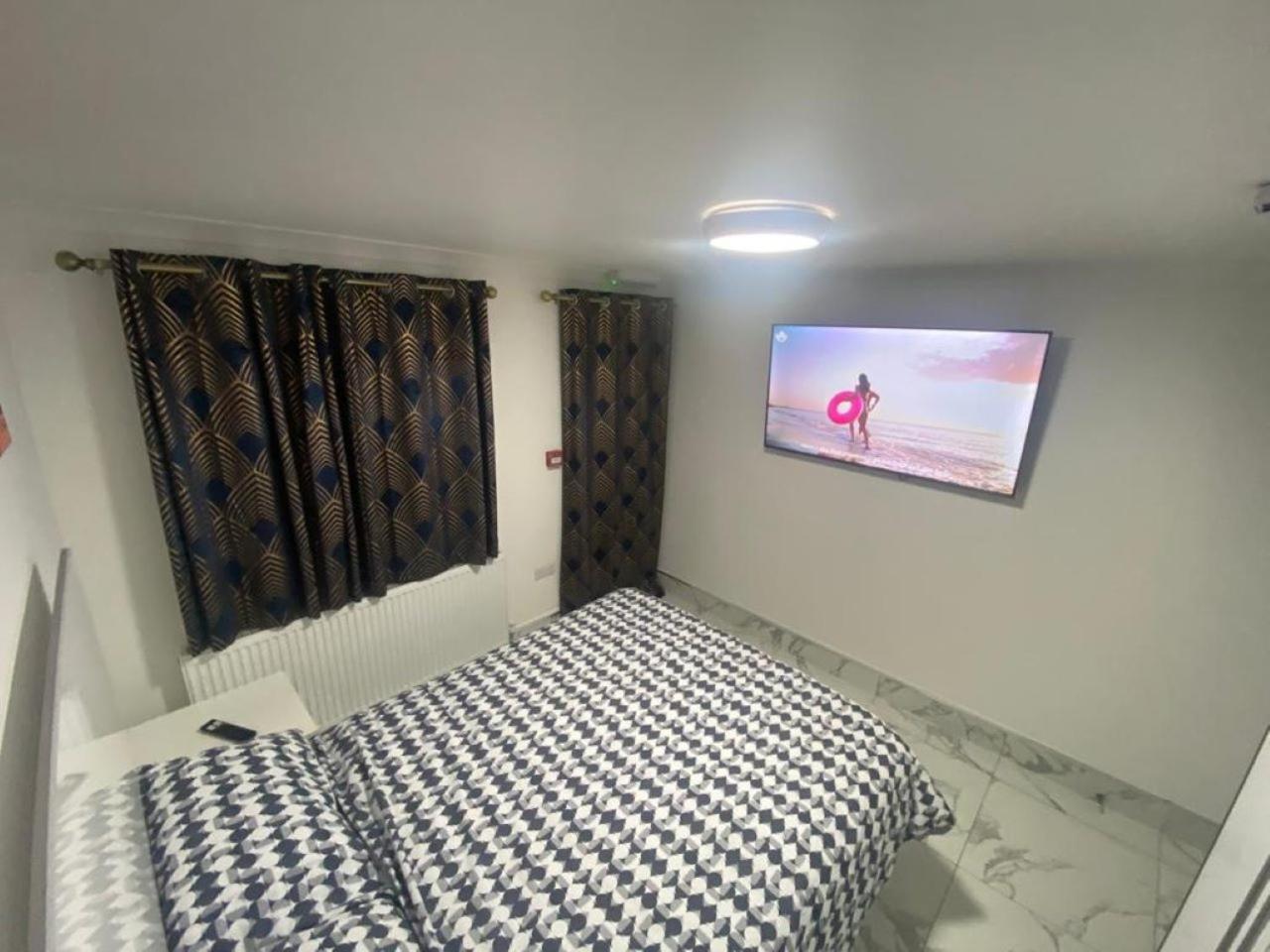 The Royal Boutique Oxford Lodge By London Sleep 6 Hayes  Esterno foto