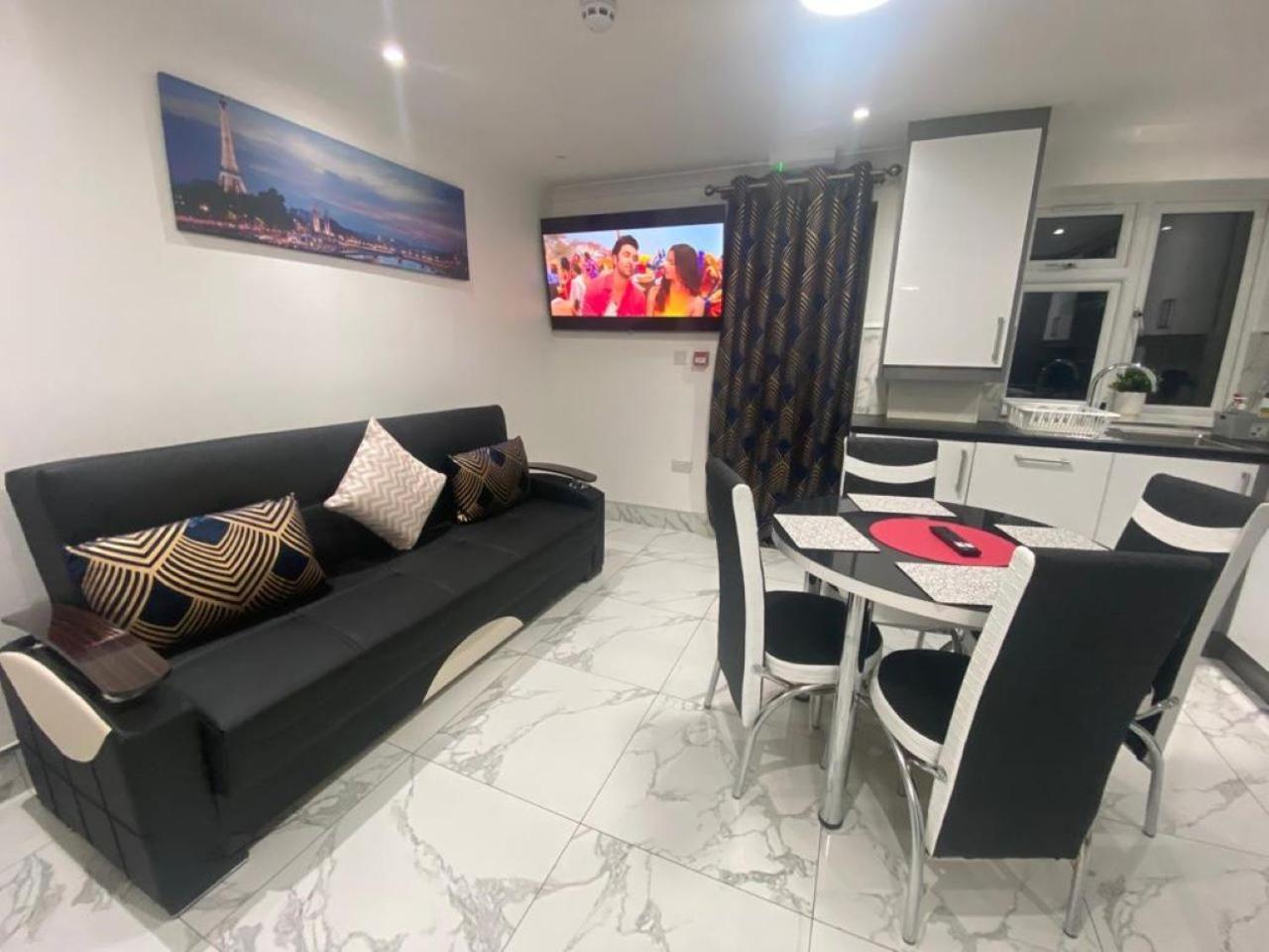 The Royal Boutique Oxford Lodge By London Sleep 6 Hayes  Esterno foto